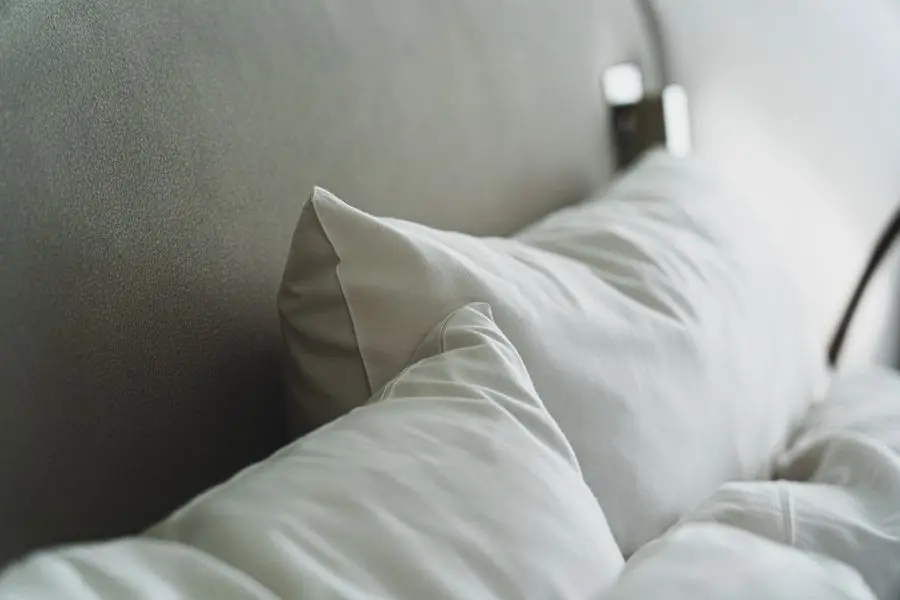 How to Choose the Right Hotel Pillow UAE Solutions
